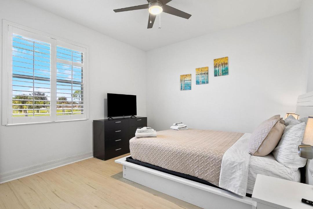 Photo of Bedroom in Long Meadow