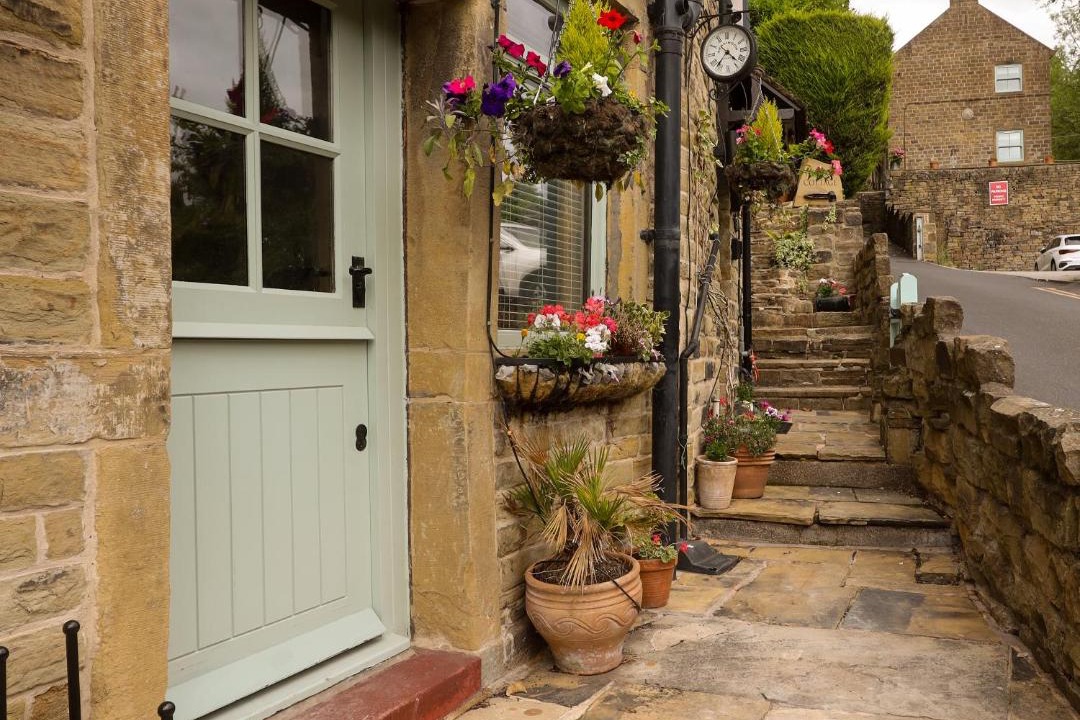 Photo of Others in Hepworth