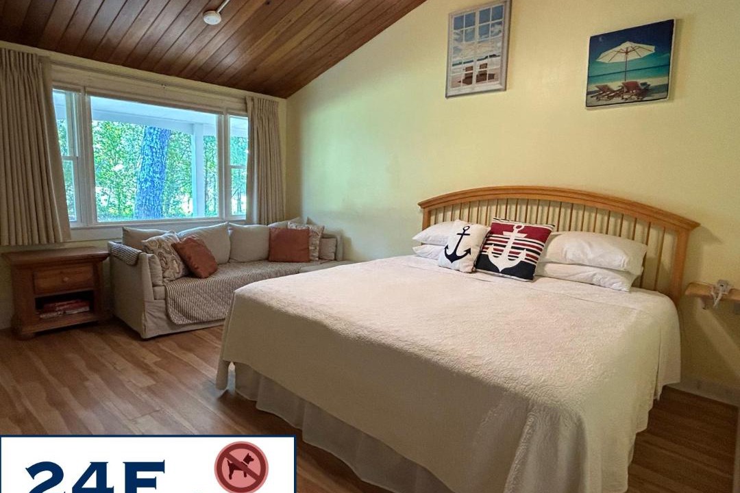 Photo of Bedroom in Oak Bluffs