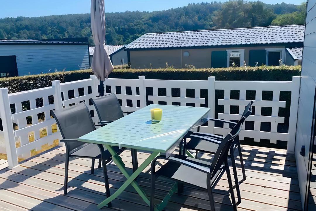 Photo of Others in Caurel