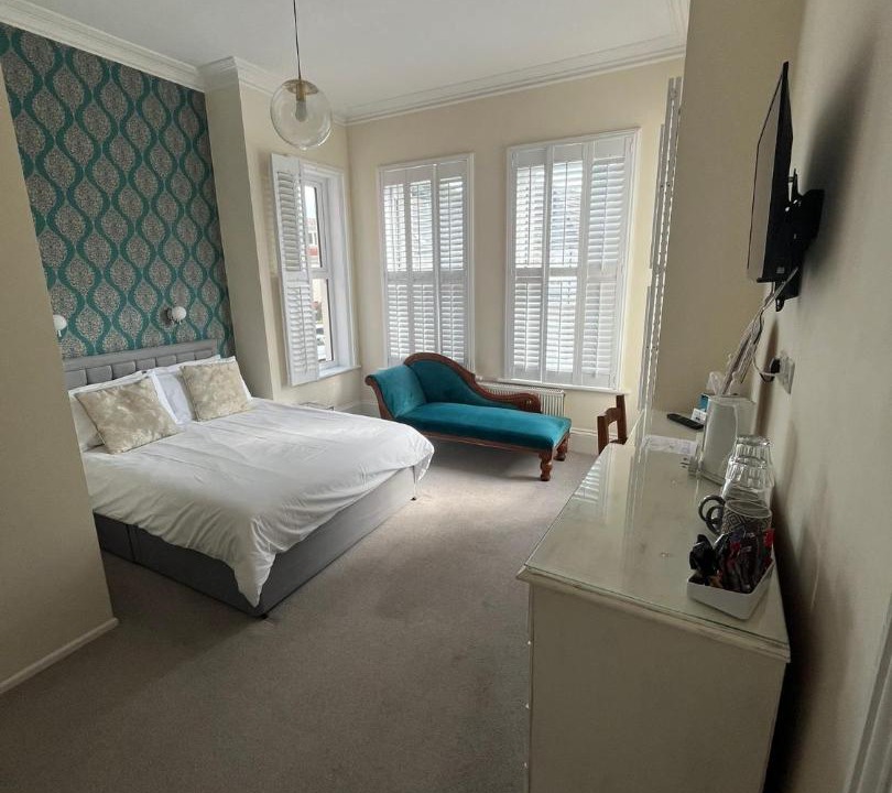 Photo of Others in Boscombe