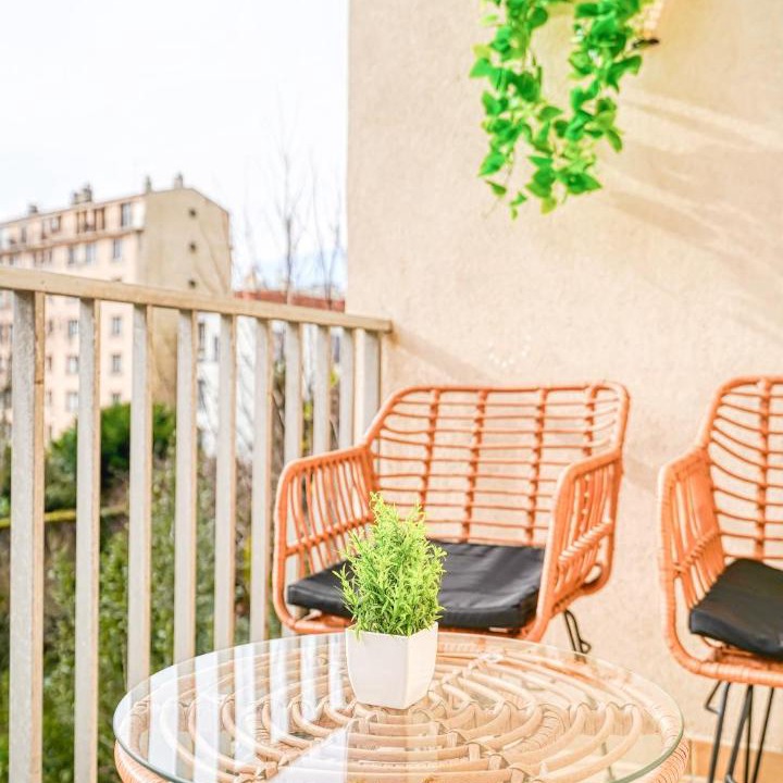 Photo of Patio Balcony in Vanves