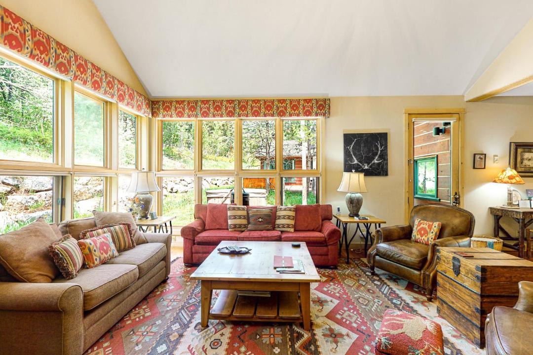 Photo of Livingroom in Teton Village