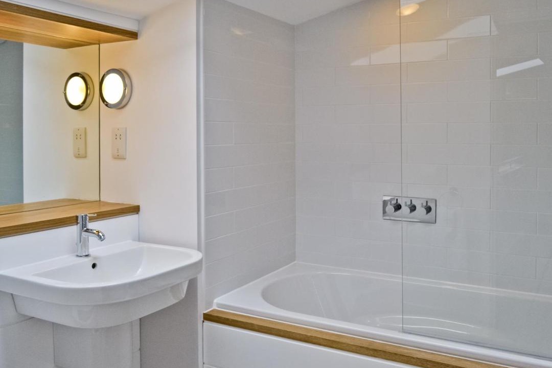 Photo of Bathroom in Aynho