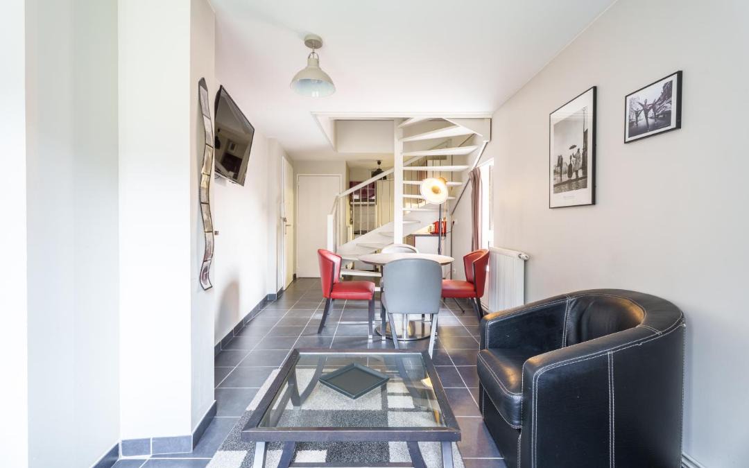 Photo of Others in Fontaine