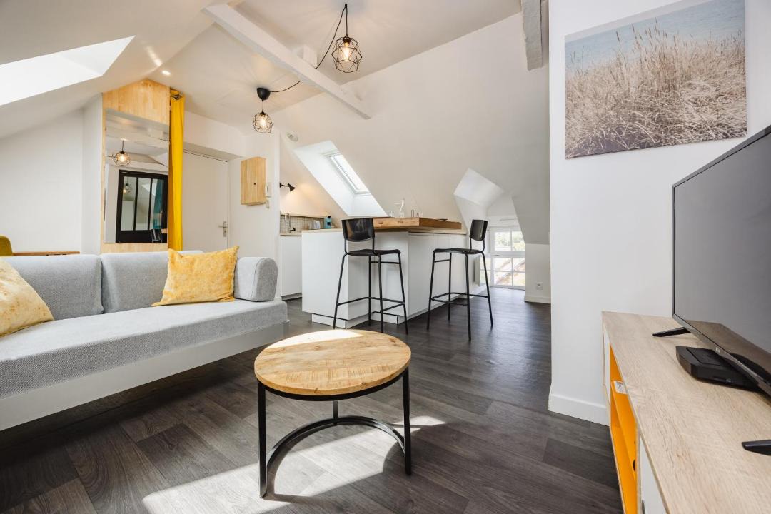 Photo of Others in Bruz