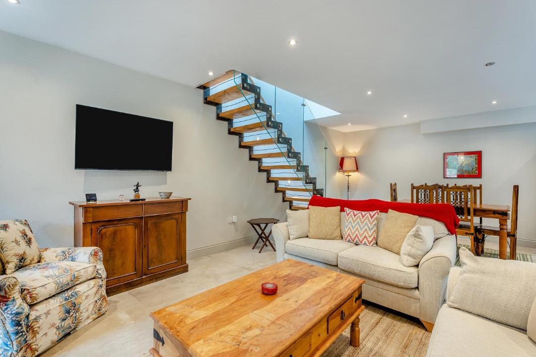 Photo of Others in Martin