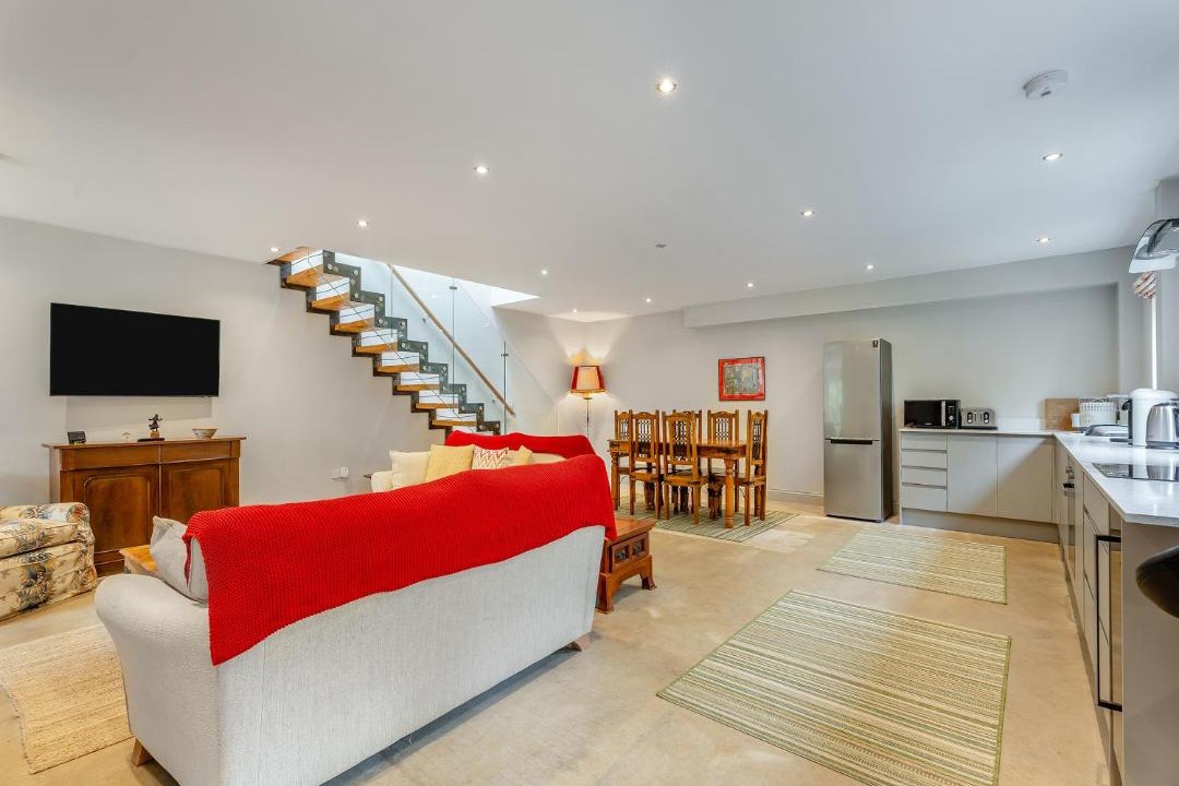 Photo of Others in Martin