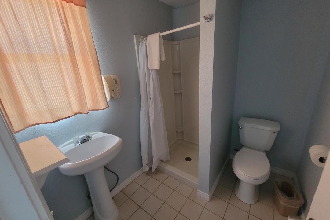 Photo of Bathroom in Lazbuddie