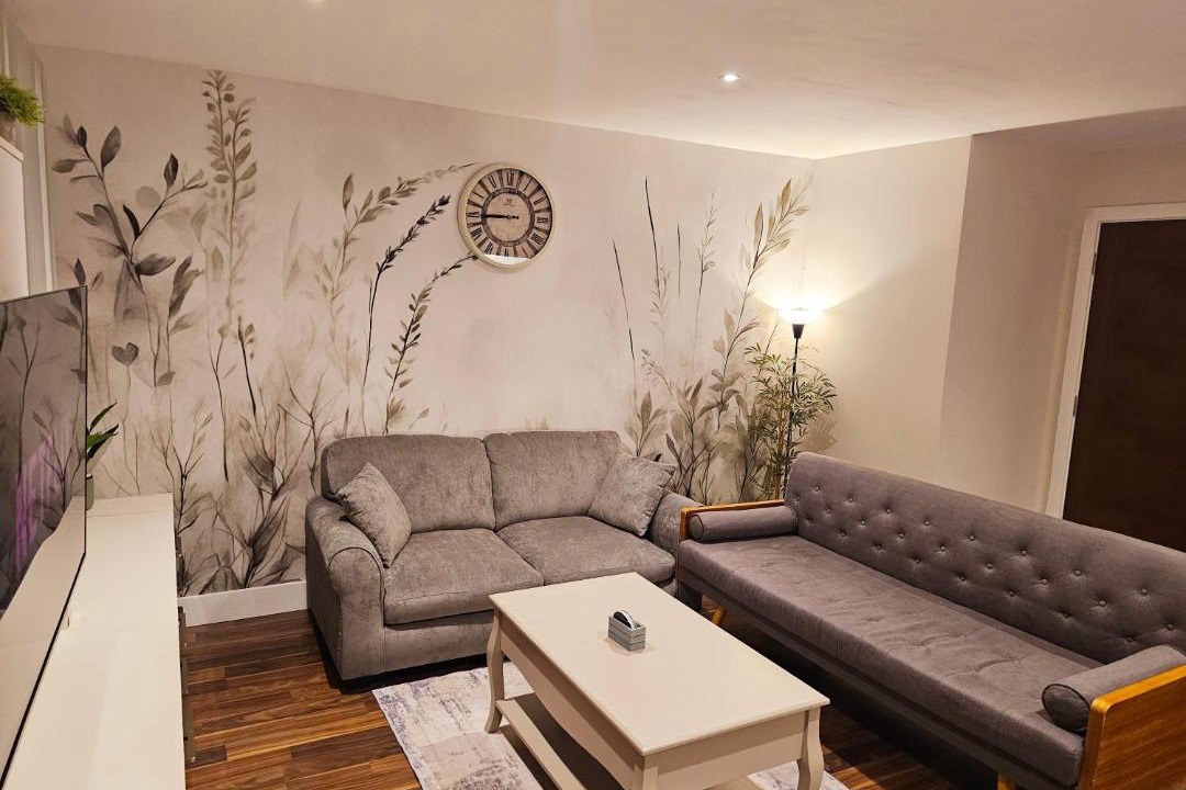 Photo of Others in Edgware