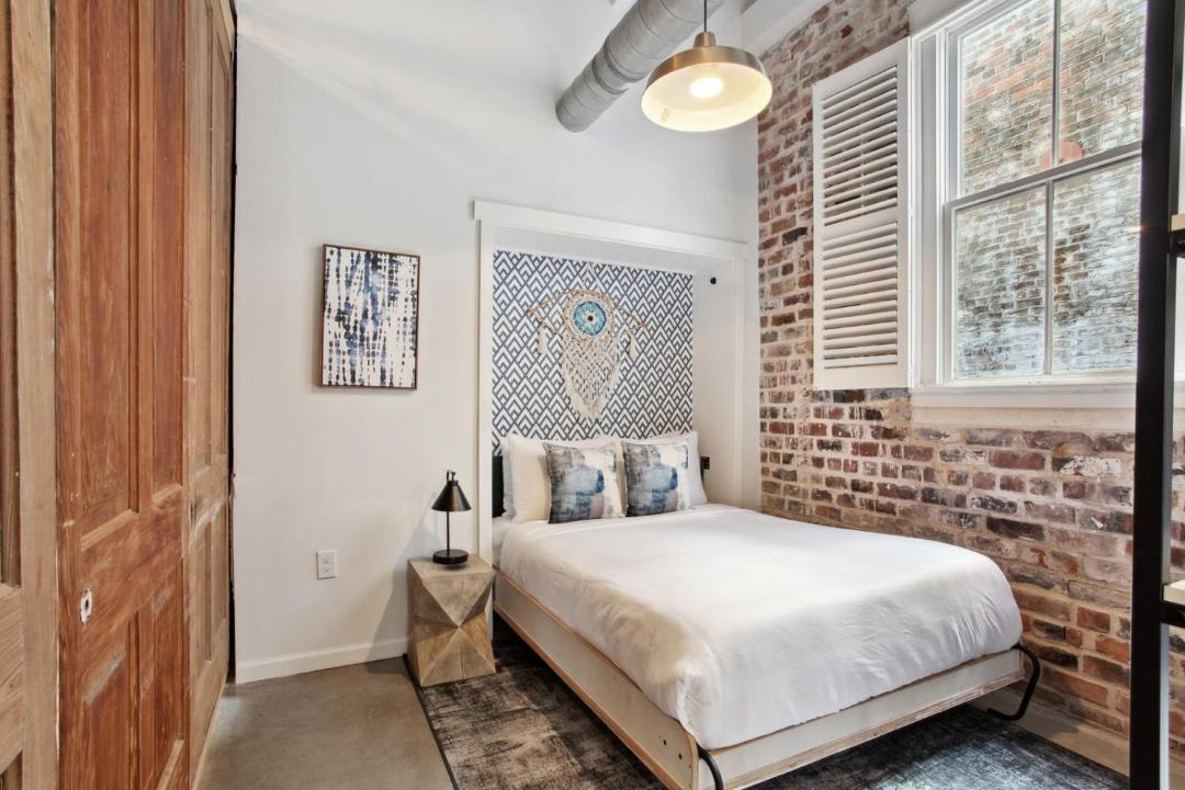 Photo of Bedroom in Arts/Warehouse District