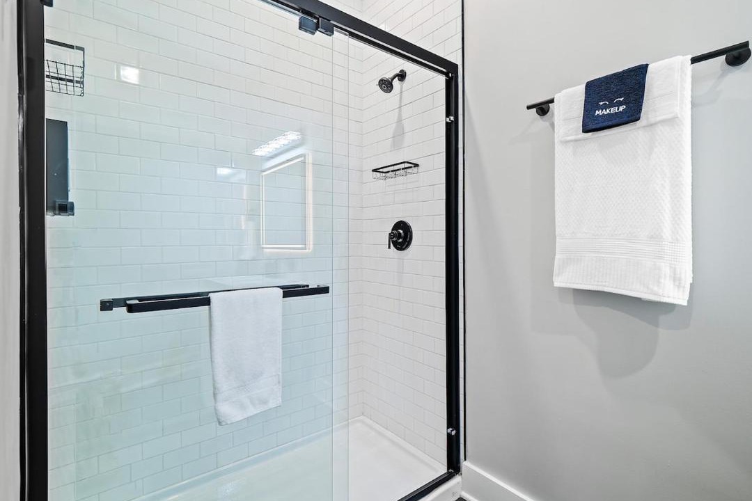 Photo of Bathroom in Detroit - Shoreway
