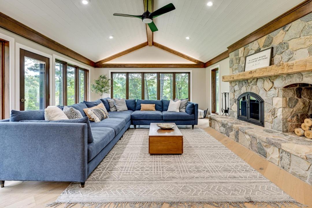 Photo of Livingroom in Mosinee
