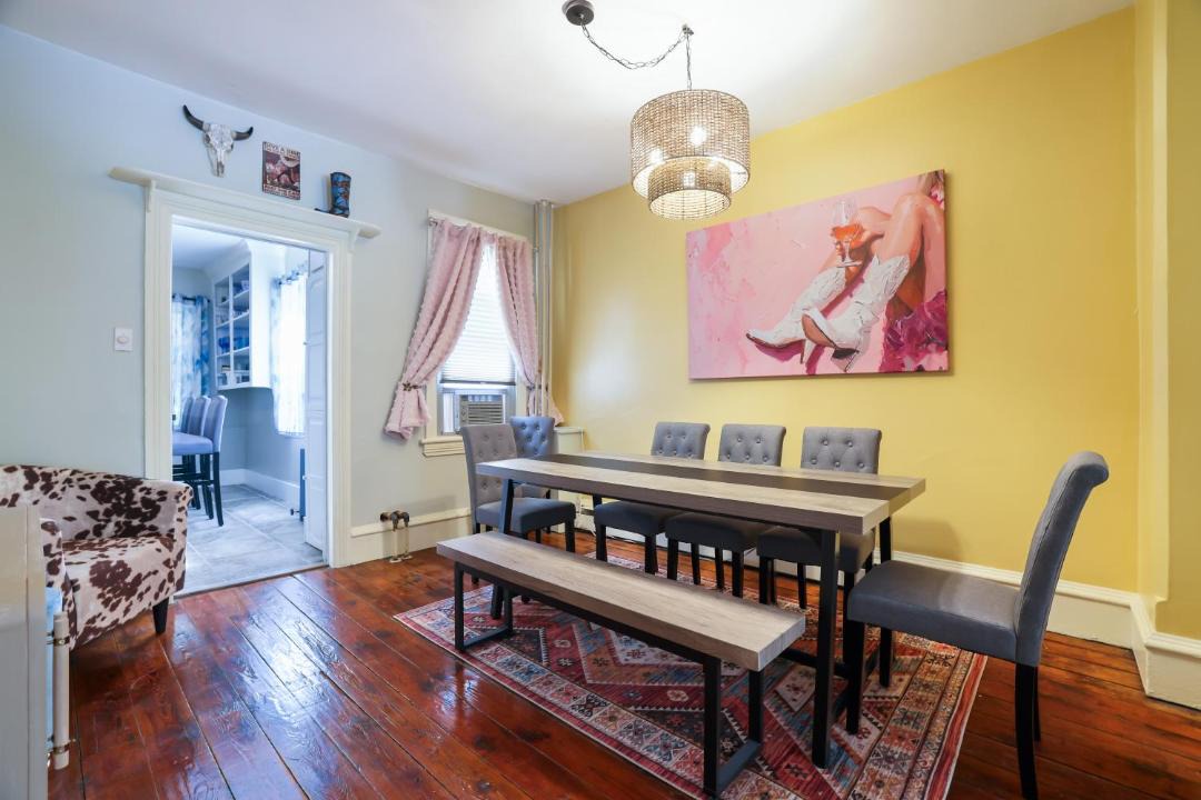 Photo of Others in Ashfield