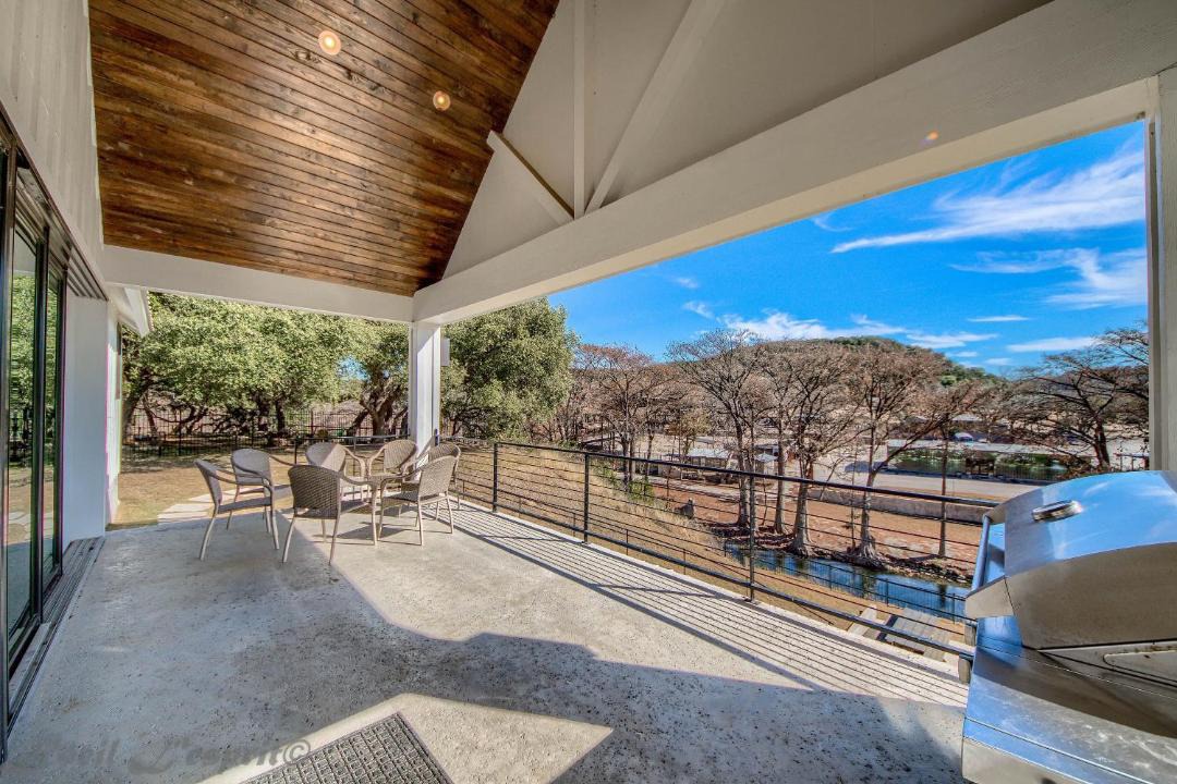 Photo of Patio Balcony in Canyon Lake