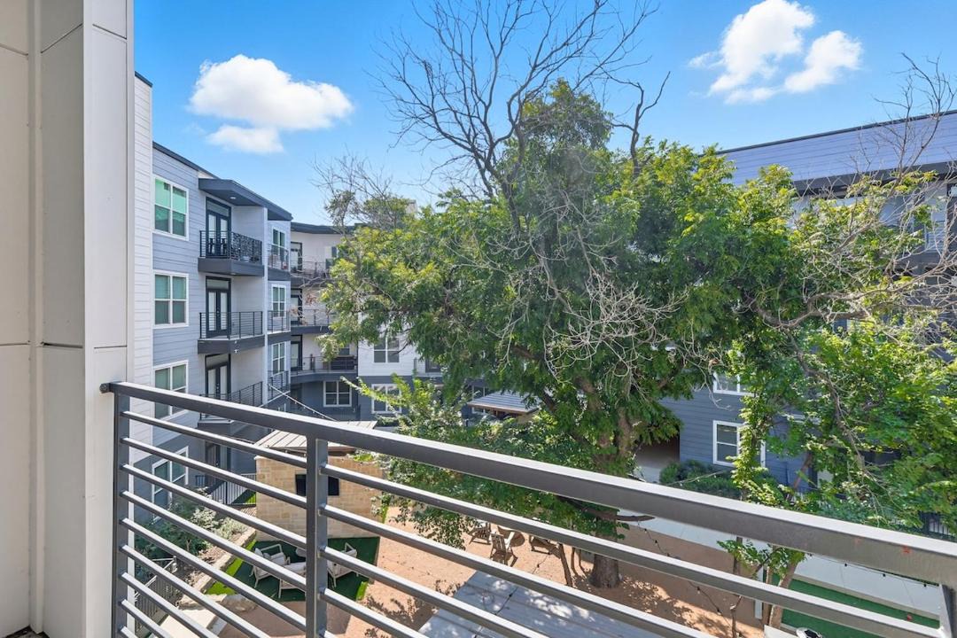 Photo of Patio Balcony in Fort Worth