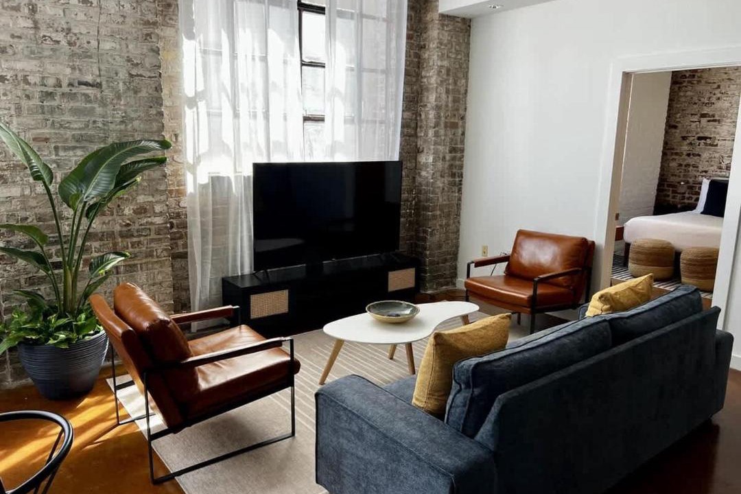 Photo of Livingroom in Arts/Warehouse District