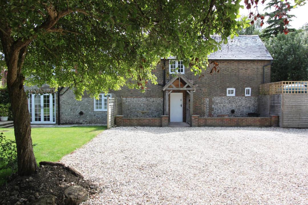 Photo of Others in Charlton