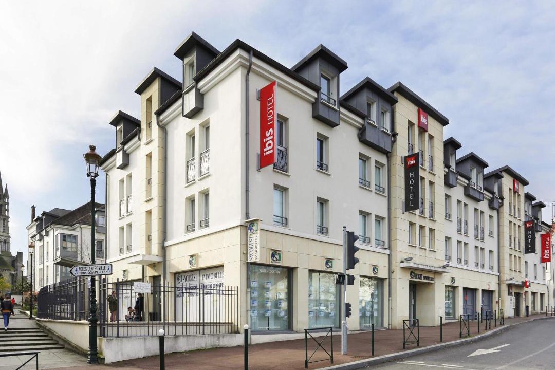 Photo of Others in Etampes