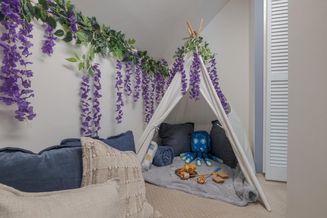 Photo of Others in Ellsworth