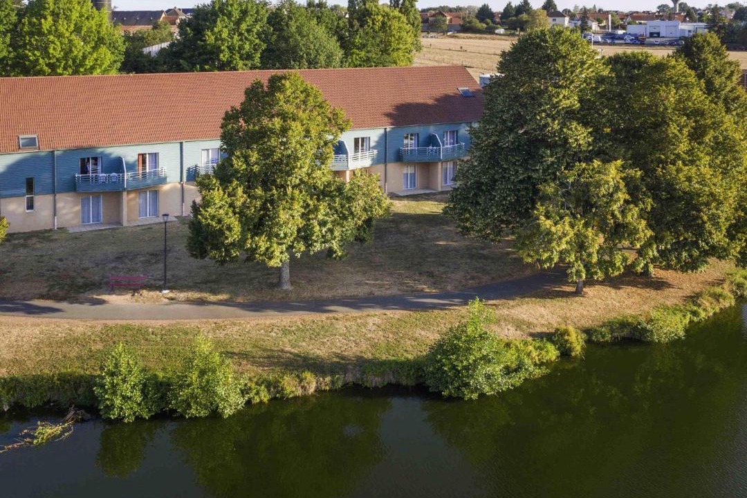 Photo of Others in Bourbon-Lancy