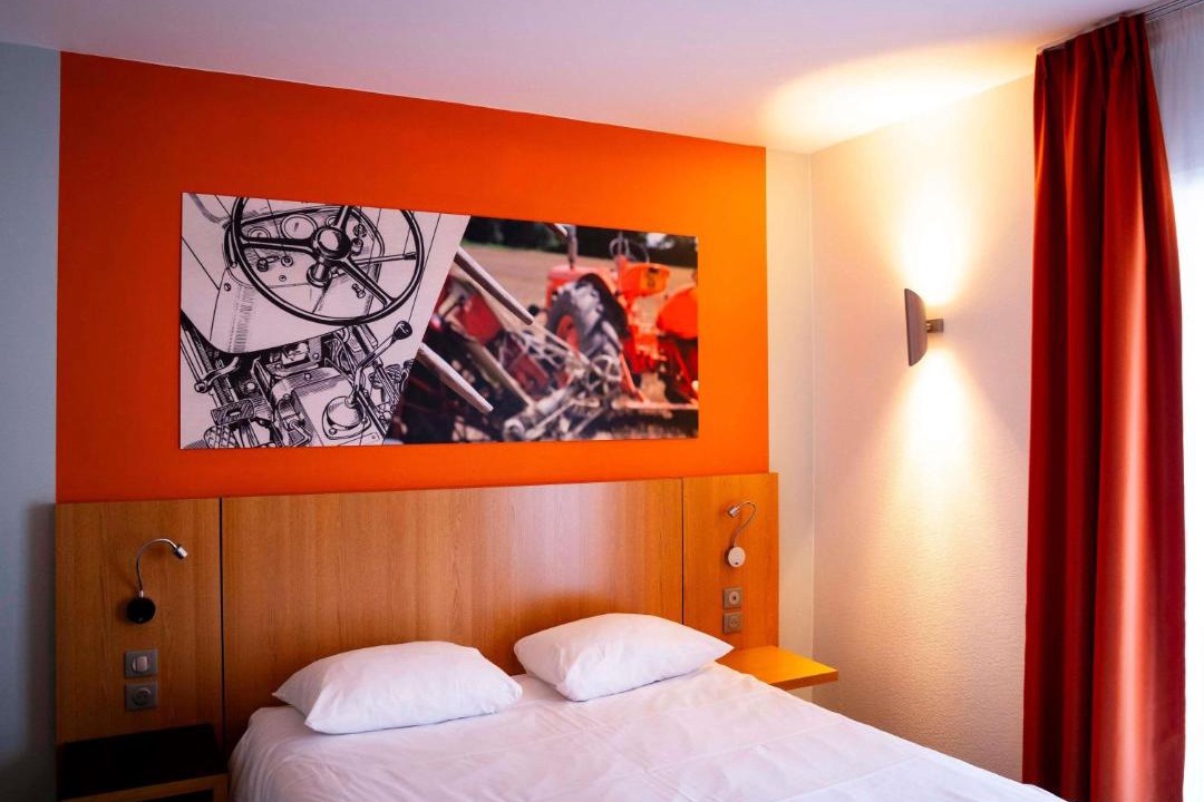 Photo of Others in Bourbon-Lancy