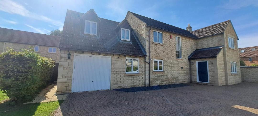 Photo of Others in Holme