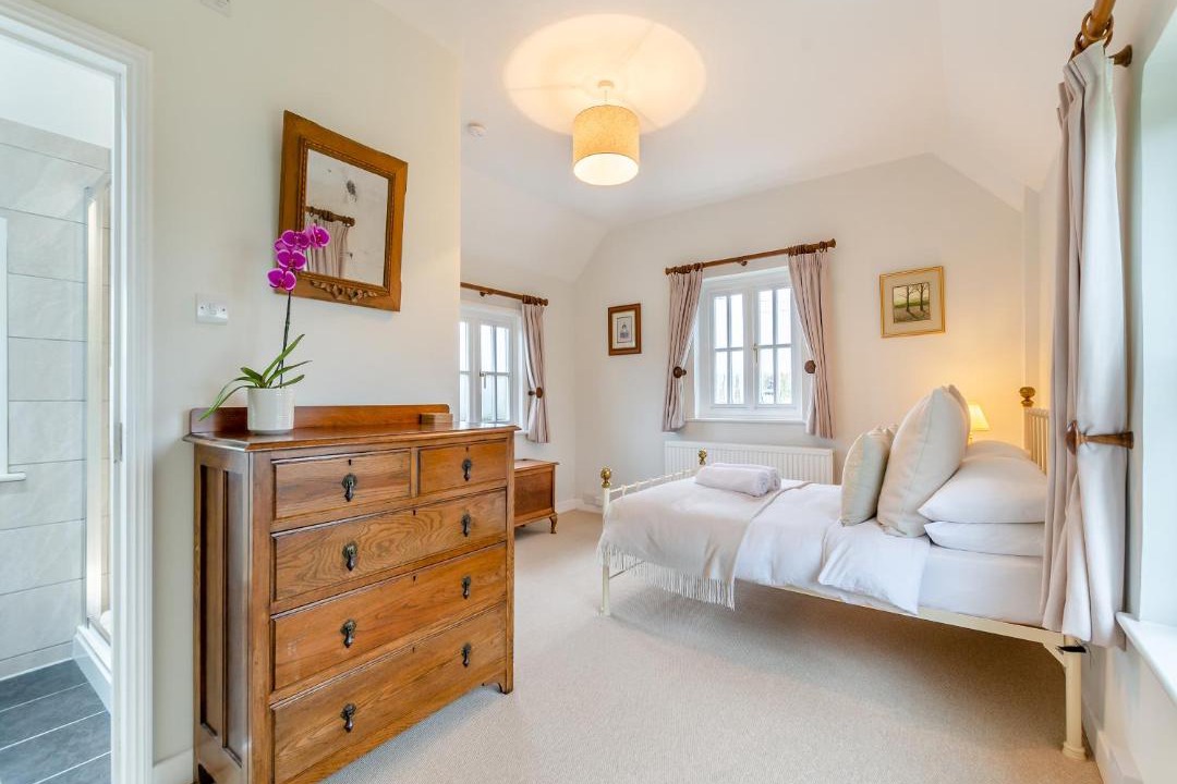 Photo of Others in Sharpthorne