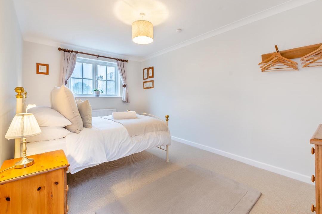 Photo of Others in Sharpthorne