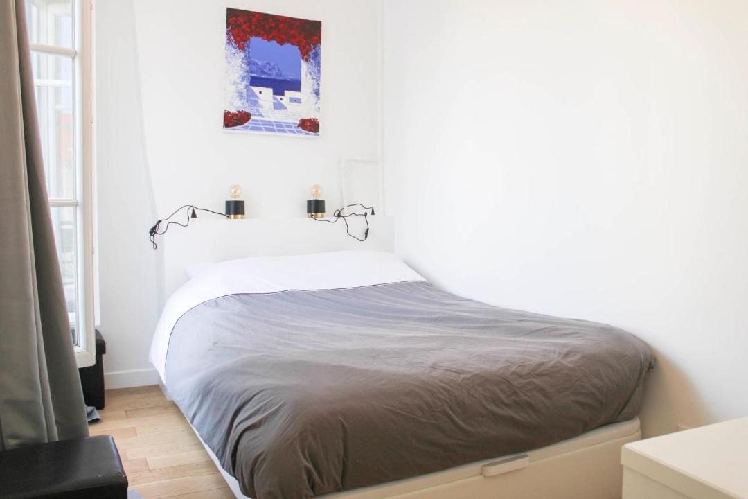 Photo of Bedroom in Clichy