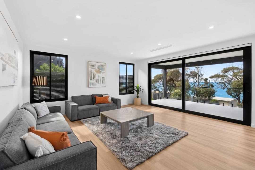 Photo of Others in Lorne