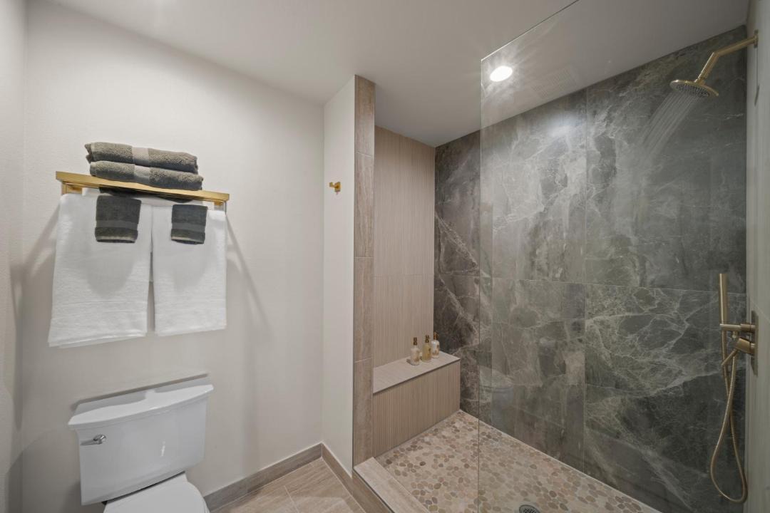 Photo of Bathroom in Honomu