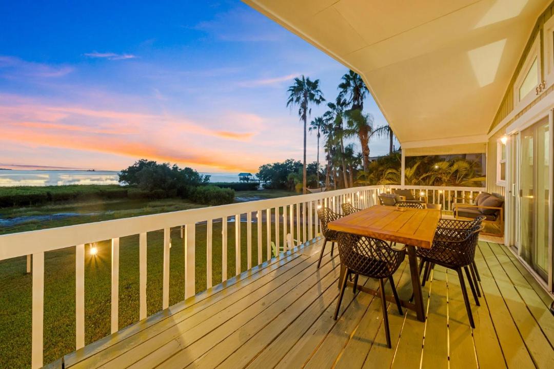 Photo of Patio Balcony in Crystal Beach