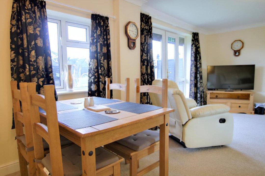 Photo of Others in Netley