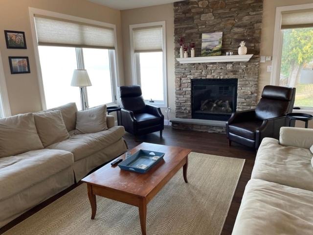 Photo of Livingroom in Malletts Bay