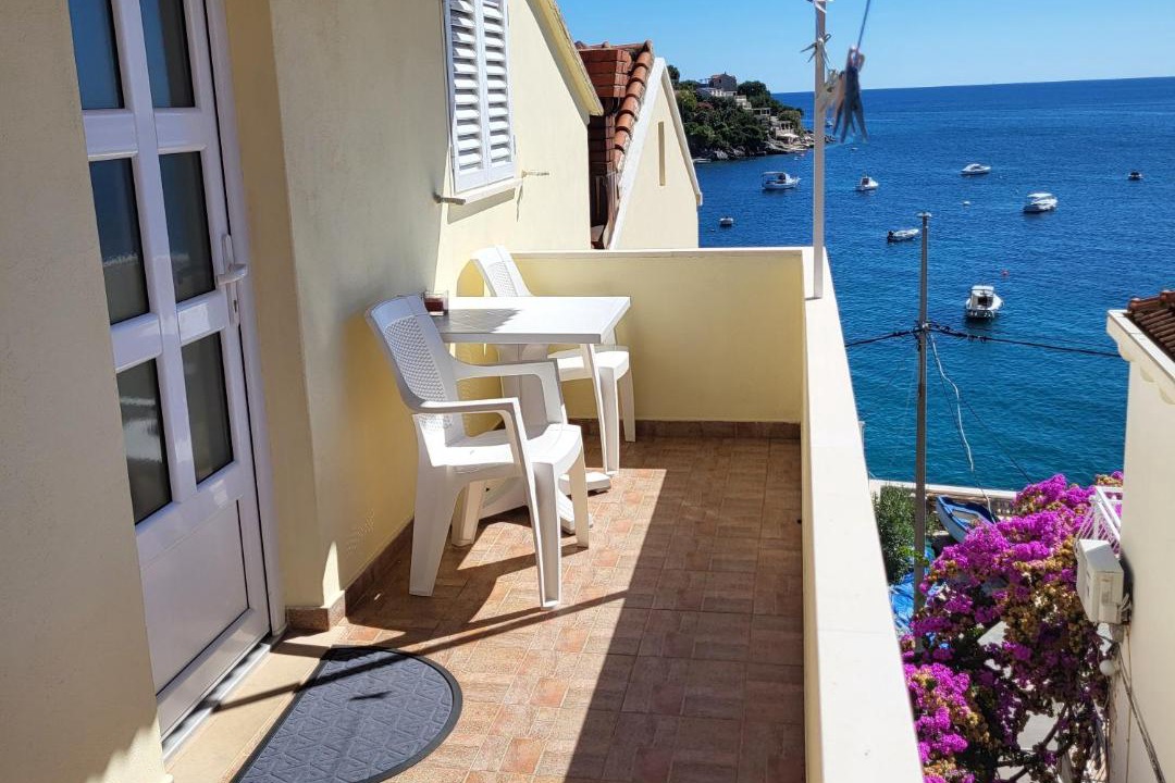 Photo of Patio Balcony in Molunat