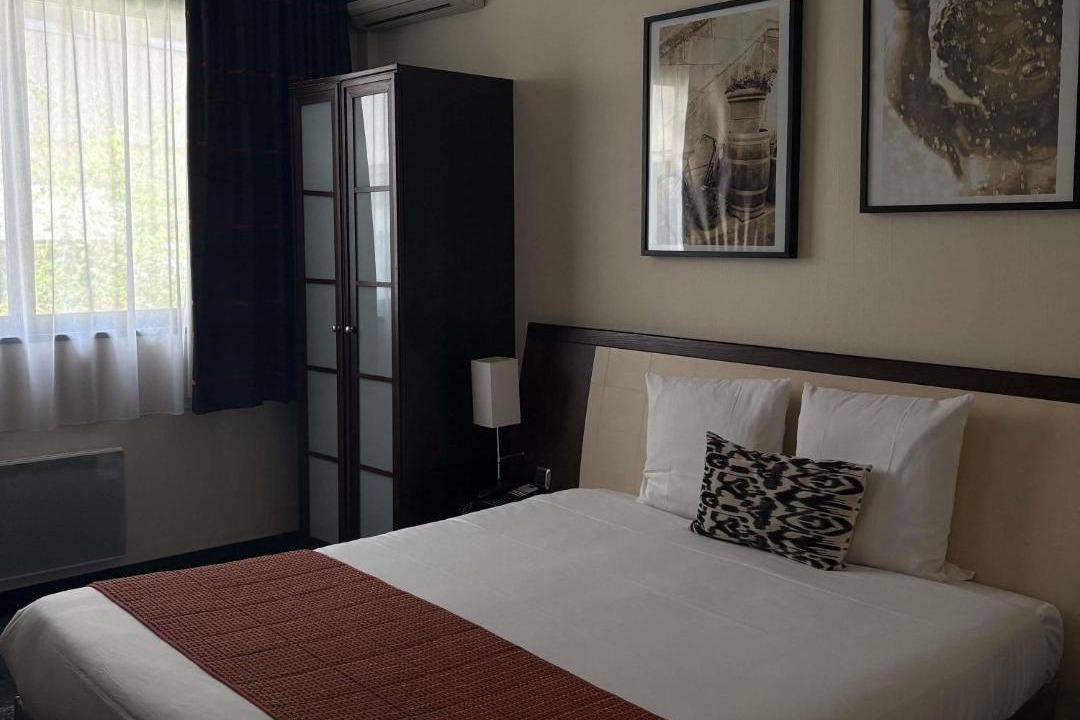 Photo of Bedroom in Downtown Angers