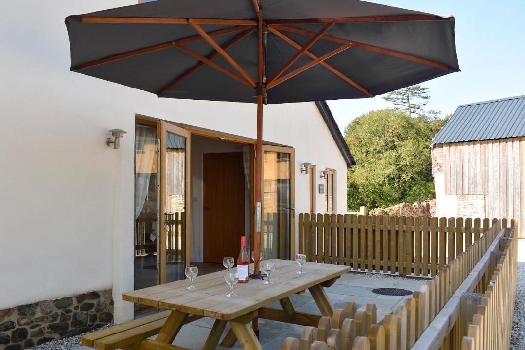 Photo of Others in Broadwoodkelly