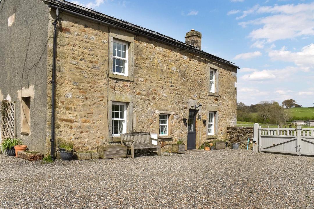 Photo of Others in Wennington