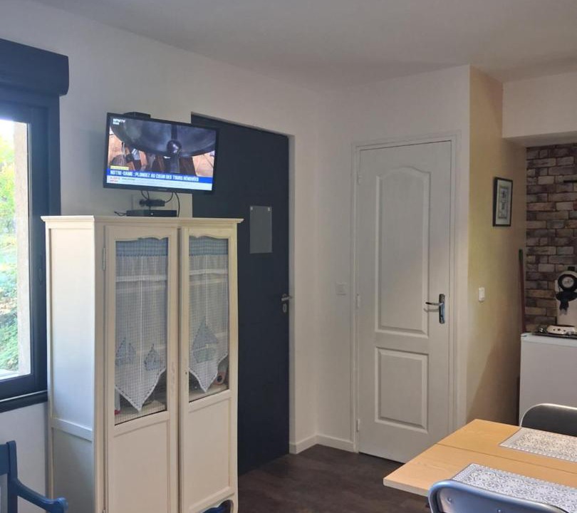 Photo of Others in Checy