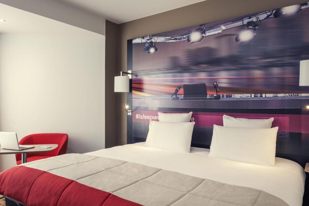 Photo of Bedroom in Republique–Point-du-Jour