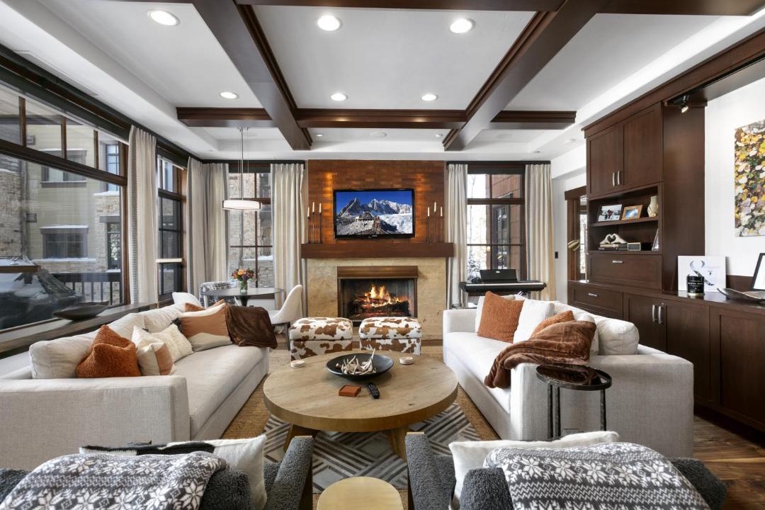Photo of Livingroom in Empire Pass