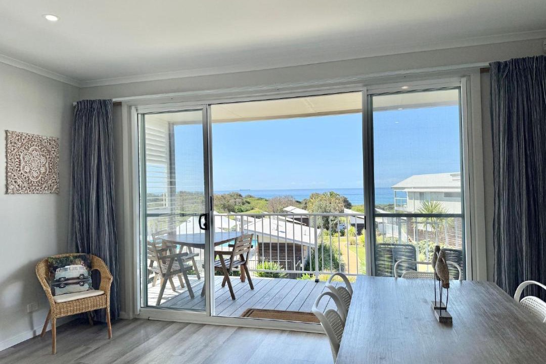 Photo of Others in Caves Beach