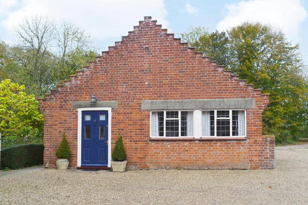 Photo of Others in Diss