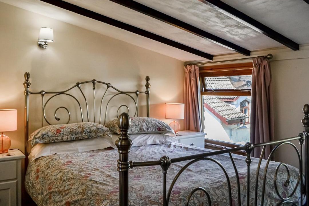 Photo of Others in Wing