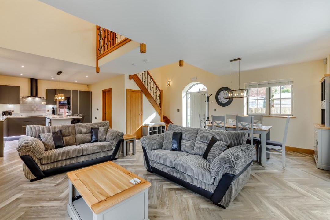 Photo of Others in Wing