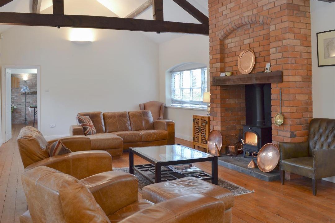 Photo of Others in Sugnall