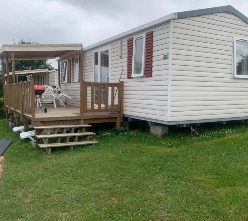 Photo of Others in Litteau