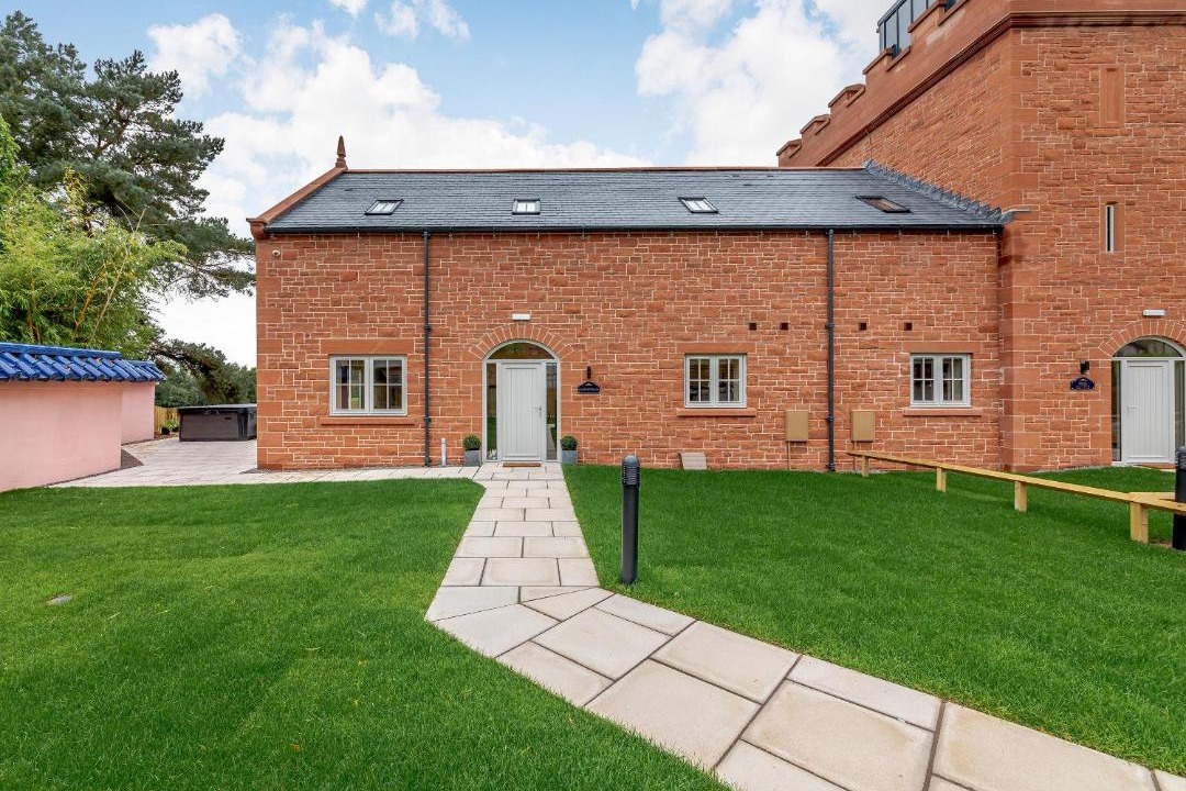 Photo of Others in Wing