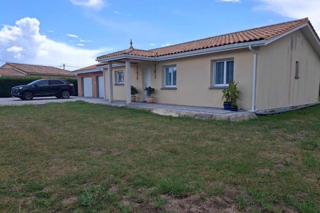 Photo of Others in Eyrans